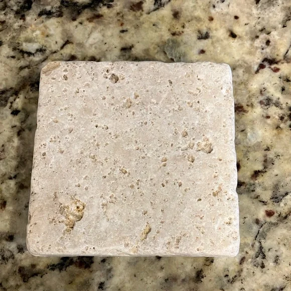 Crabtree & Evelyn Gardeners Hand Soap - Gold with stone trivet - Picture 4 of 5